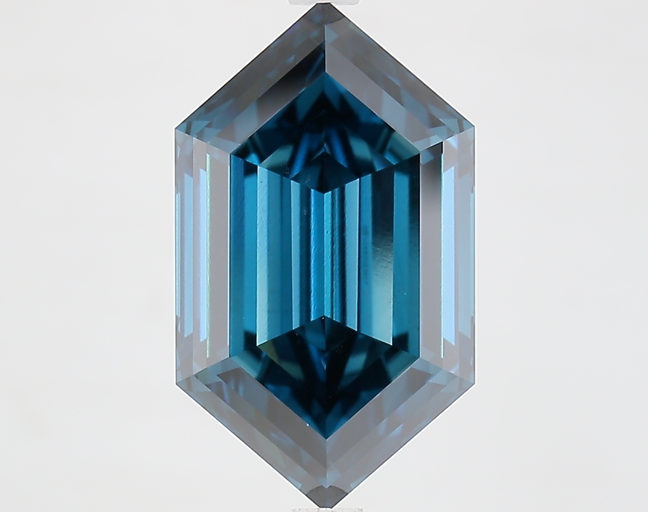 Dutch Marquise 5.59ct Fancy Deep Blue VS1