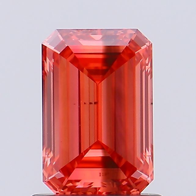 1.02ct Emerald Fancy Intense Red VS1