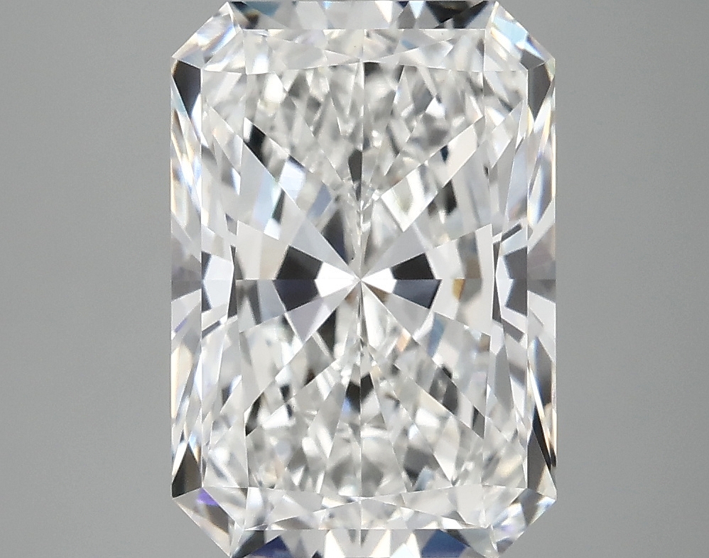Radiant 4.34ct E VS2