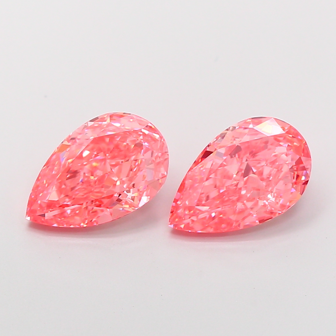 2.45ct Pear Fancy Vivid Pink VVS2 IGI