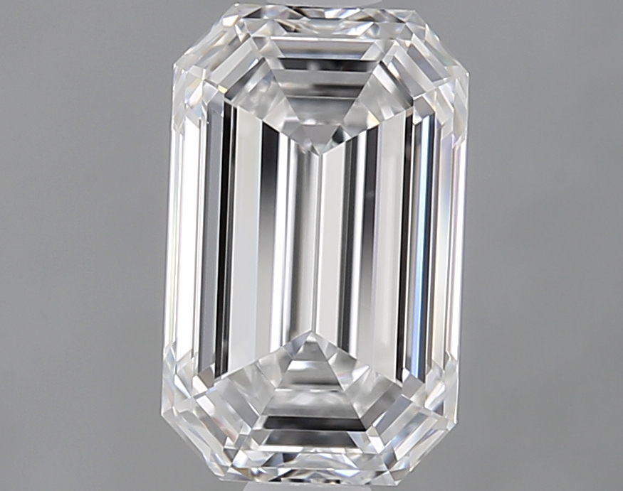 1.52 ct. emerald Lab Grown Diamond front image