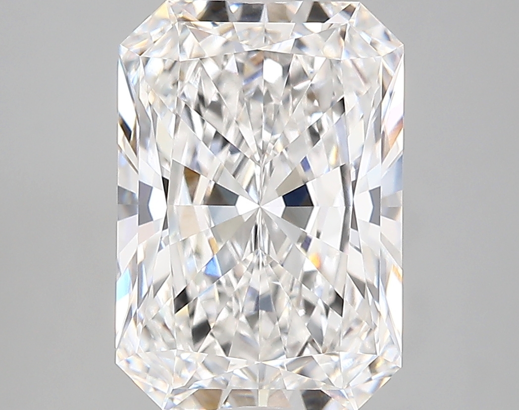 Radiant 4.38ct E FL