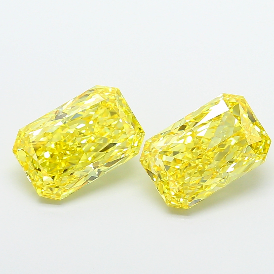 5.0ct Radiant Fancy Vivid Yellow VS2 IGI