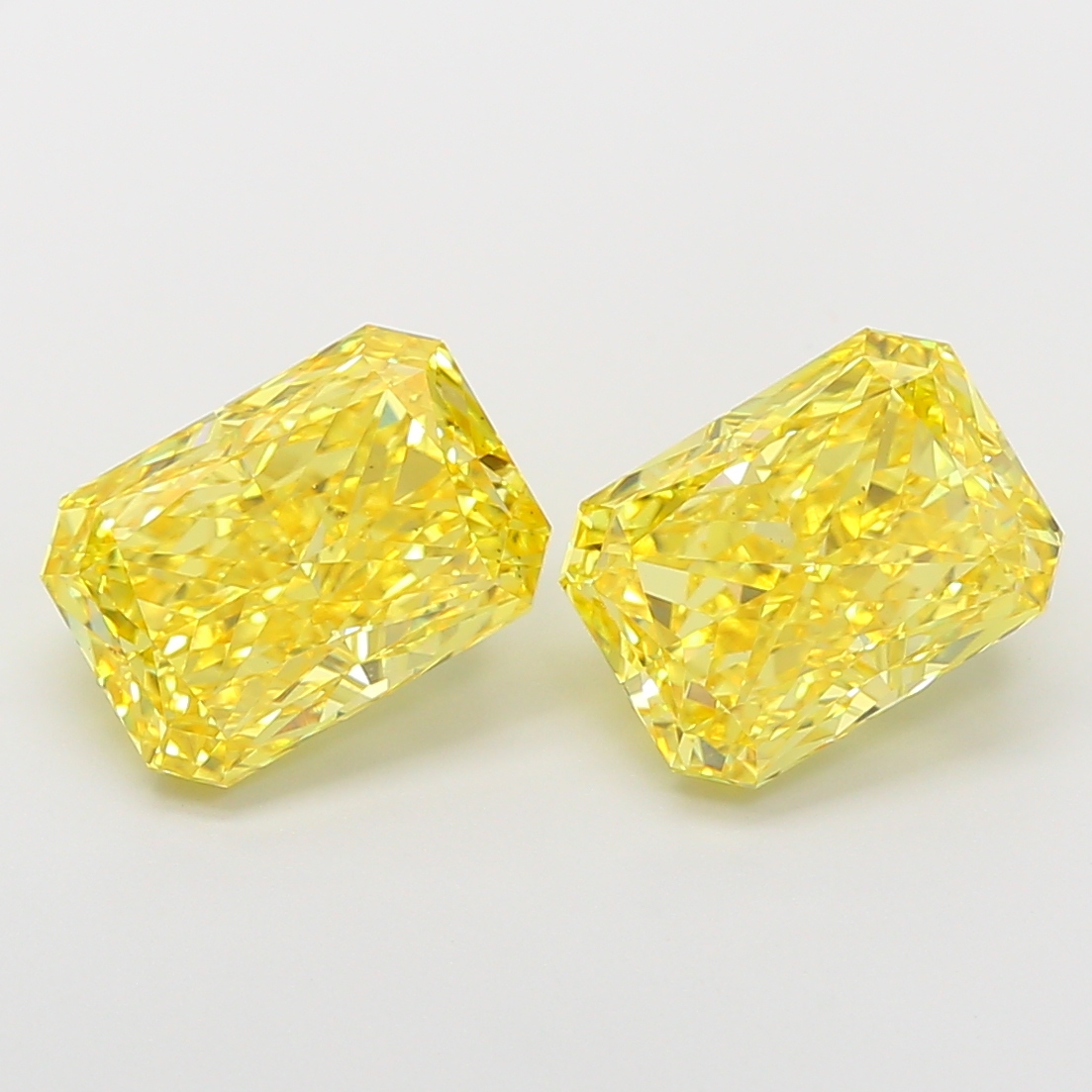 3.1ct Radiant Fancy Vivid Yellow VS2 IGI