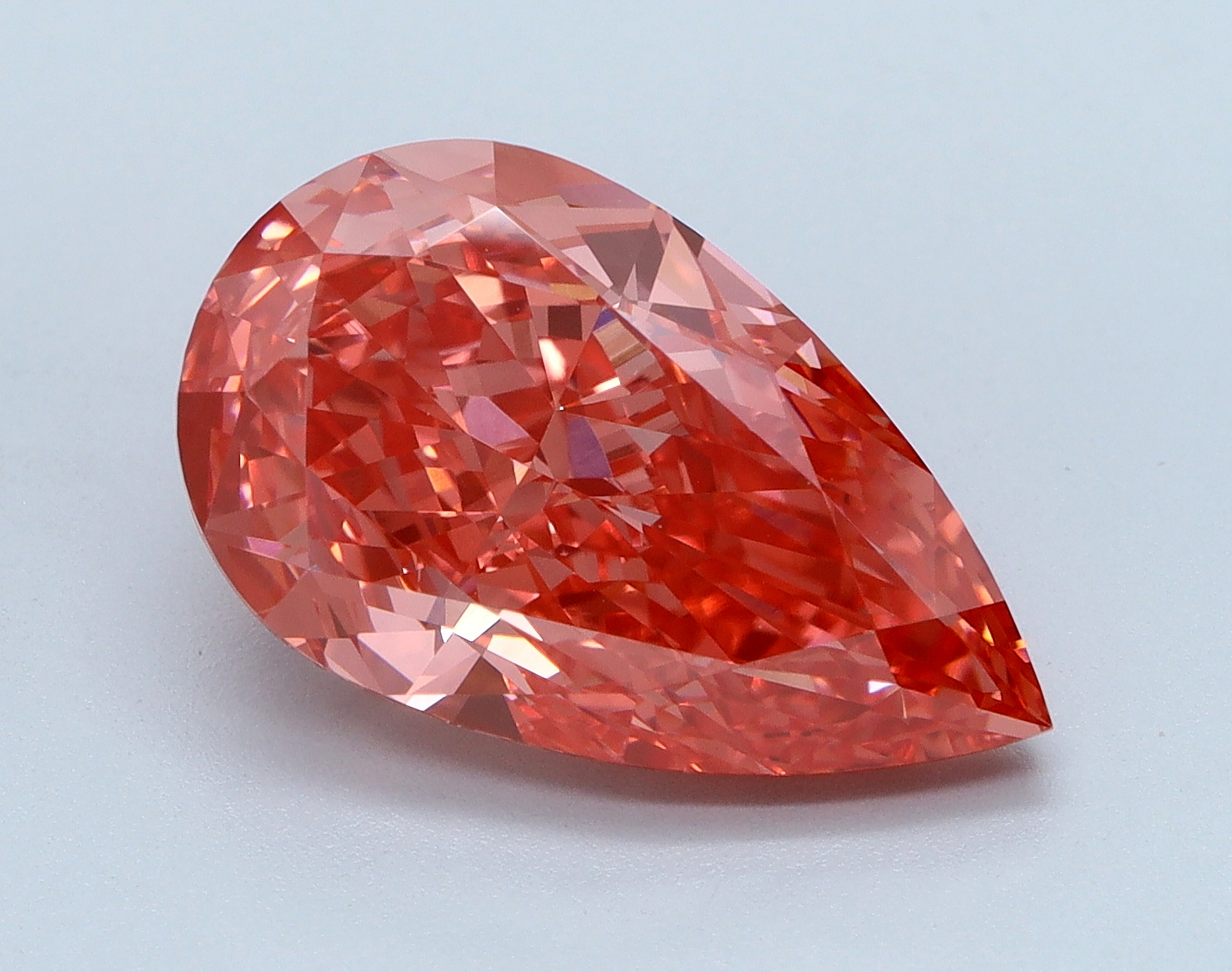 Pear 4.48ct Fancy Vivid Pink VVS2