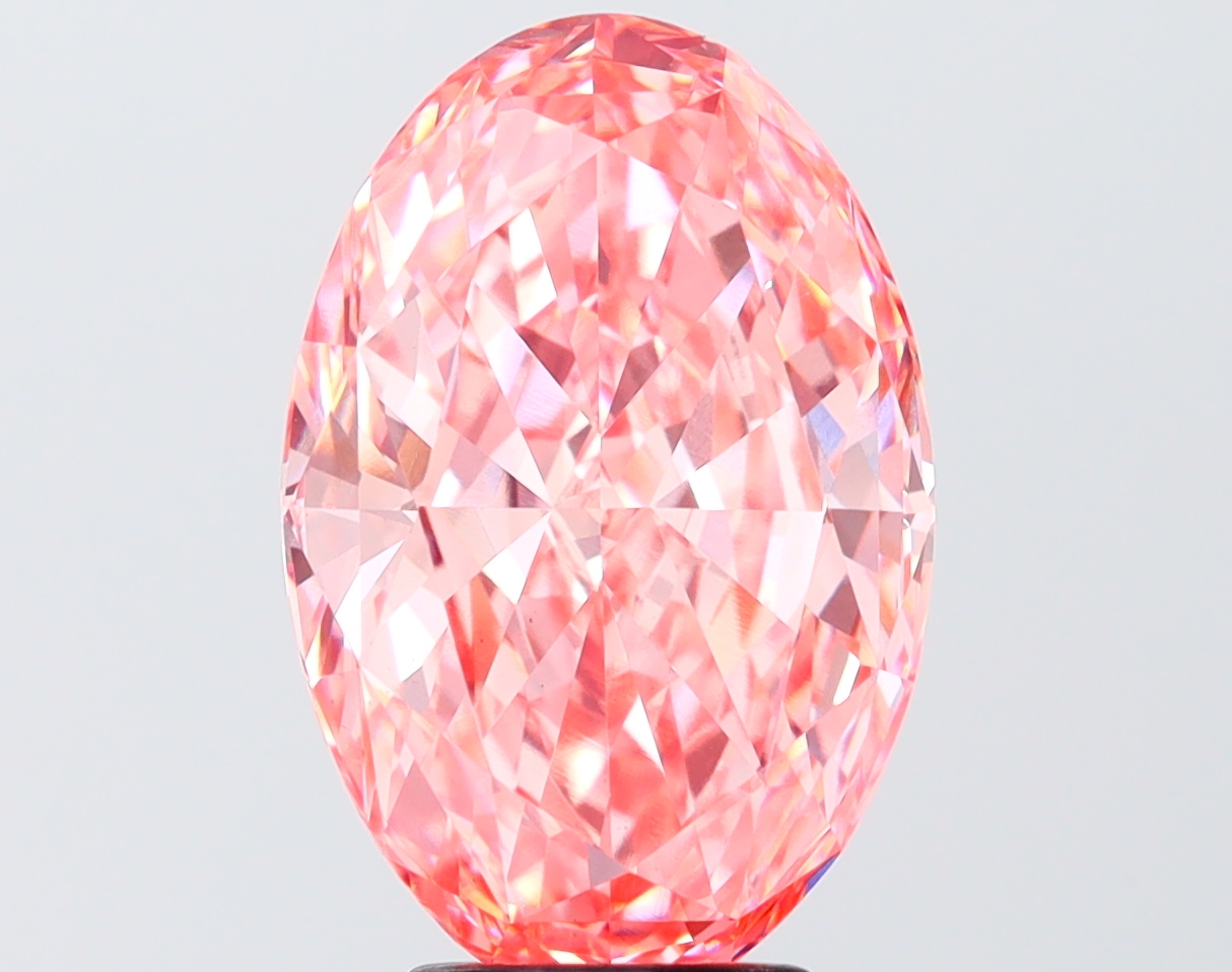 Oval 5.58ct Fancy Vivid Pink VS1