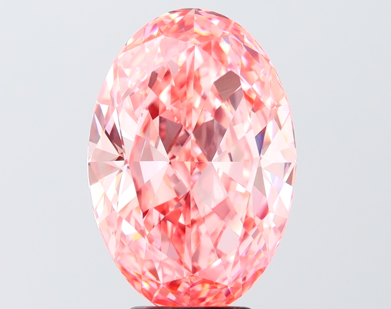 Oval 6.52ct Fancy Vivid Pink VVS2