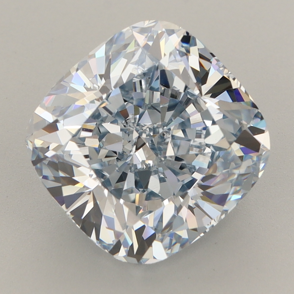 Cushion 5.53ct Fancy Light Blue VVS1