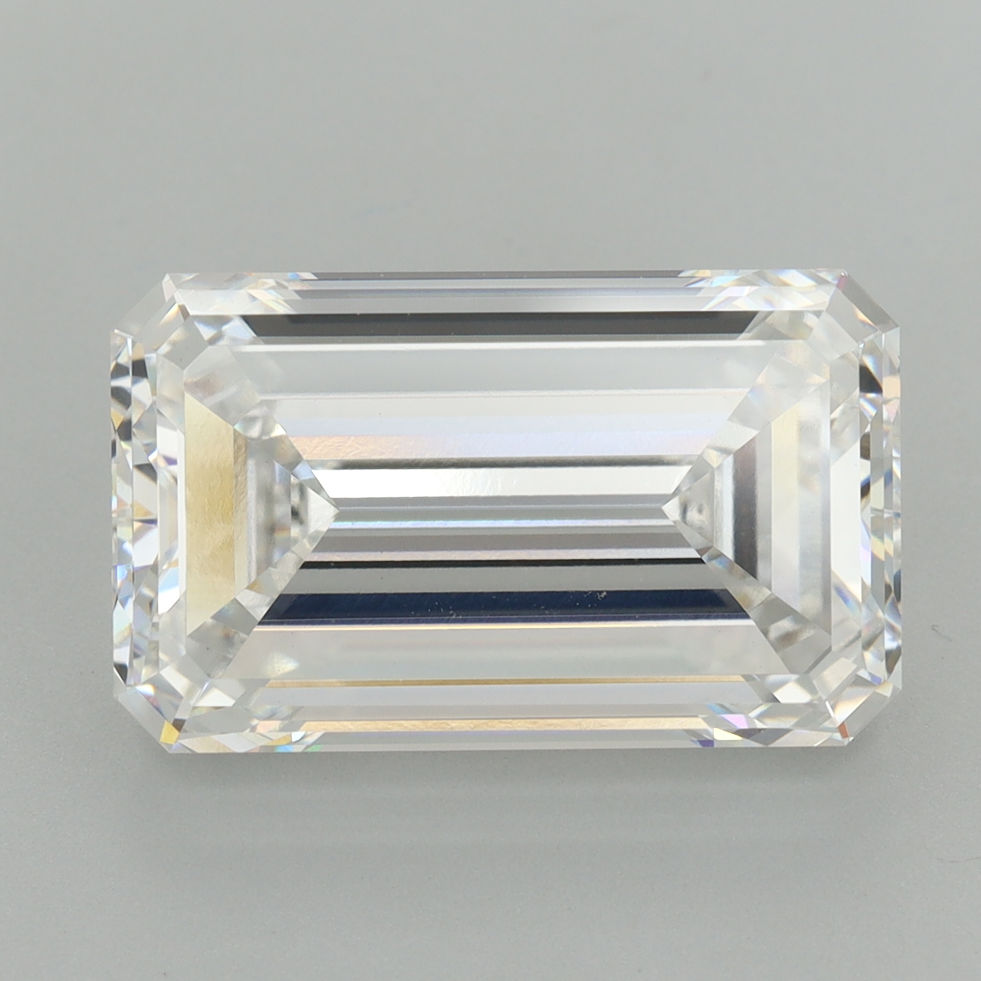 Emerald cut 9.51ct E VVS2