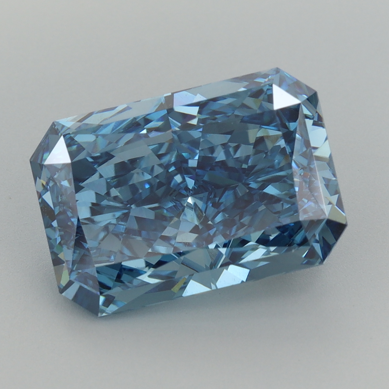 Radiant 5.81ct Fancy Vivid Blue VS1
