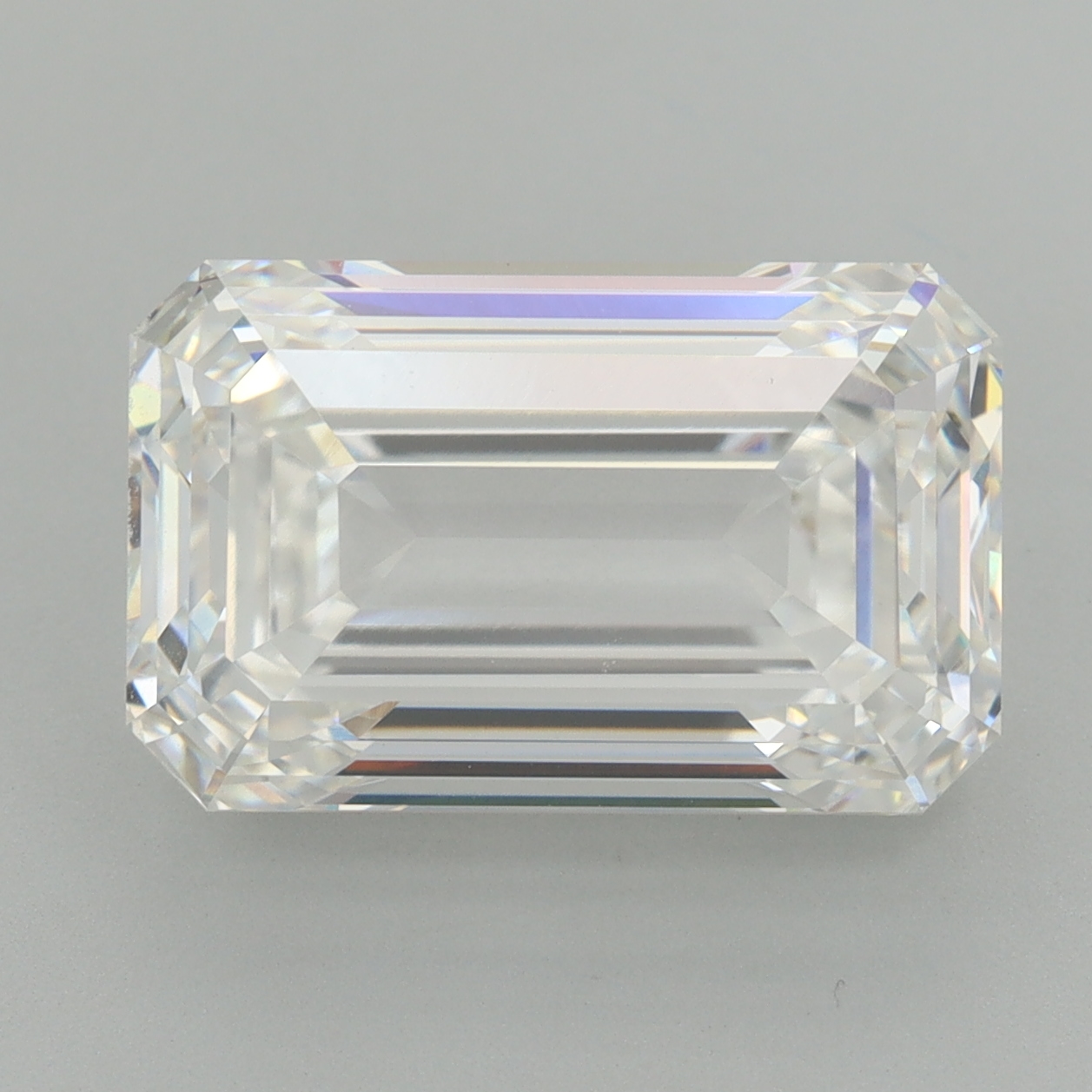 Emerald cut 8.00ct F VS1