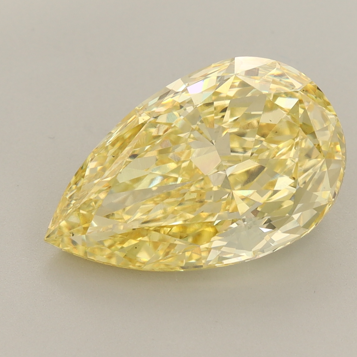 Pear 5.14ct Fancy Vivid Yellow VS1