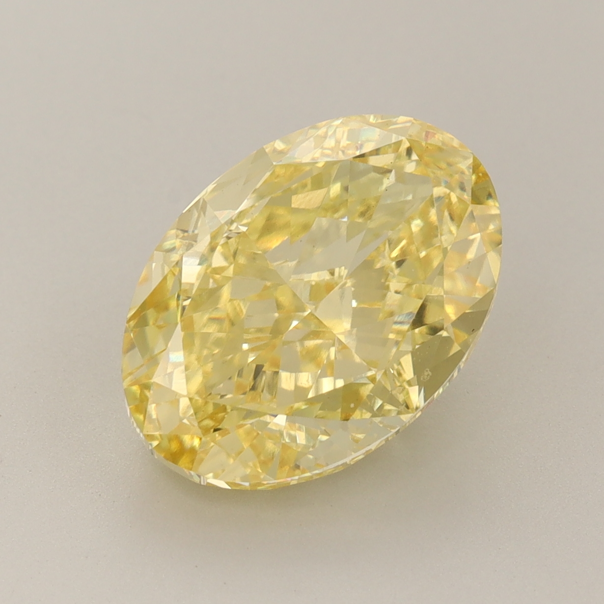 Oval 5.53ct Fancy Vivid Yellow VS1