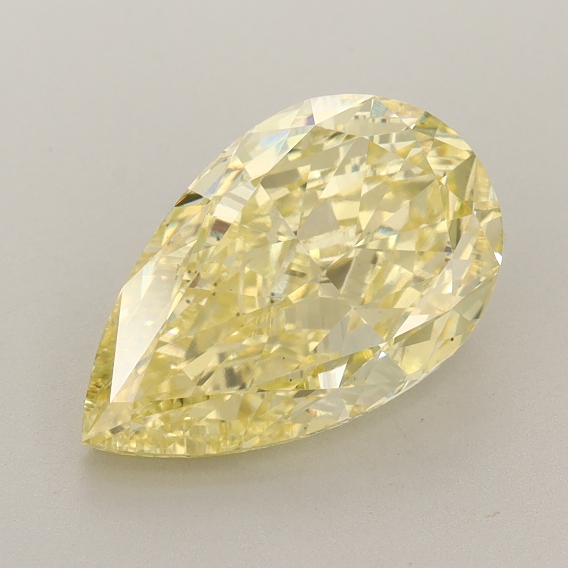 Pear 4.12ct Fancy Vivid Yellow VS1