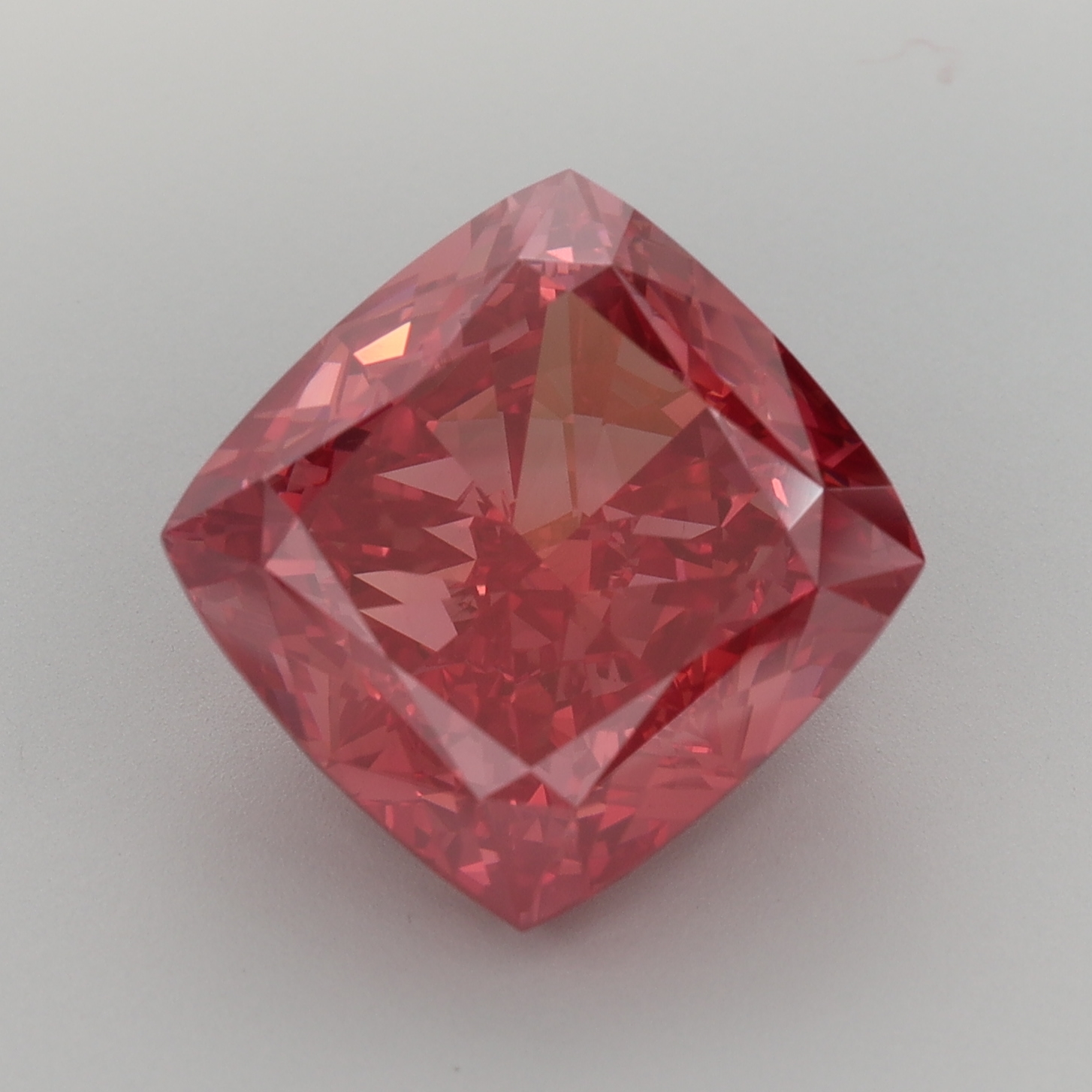 Cushion 8.80ct Fancy Vivid Red VS2