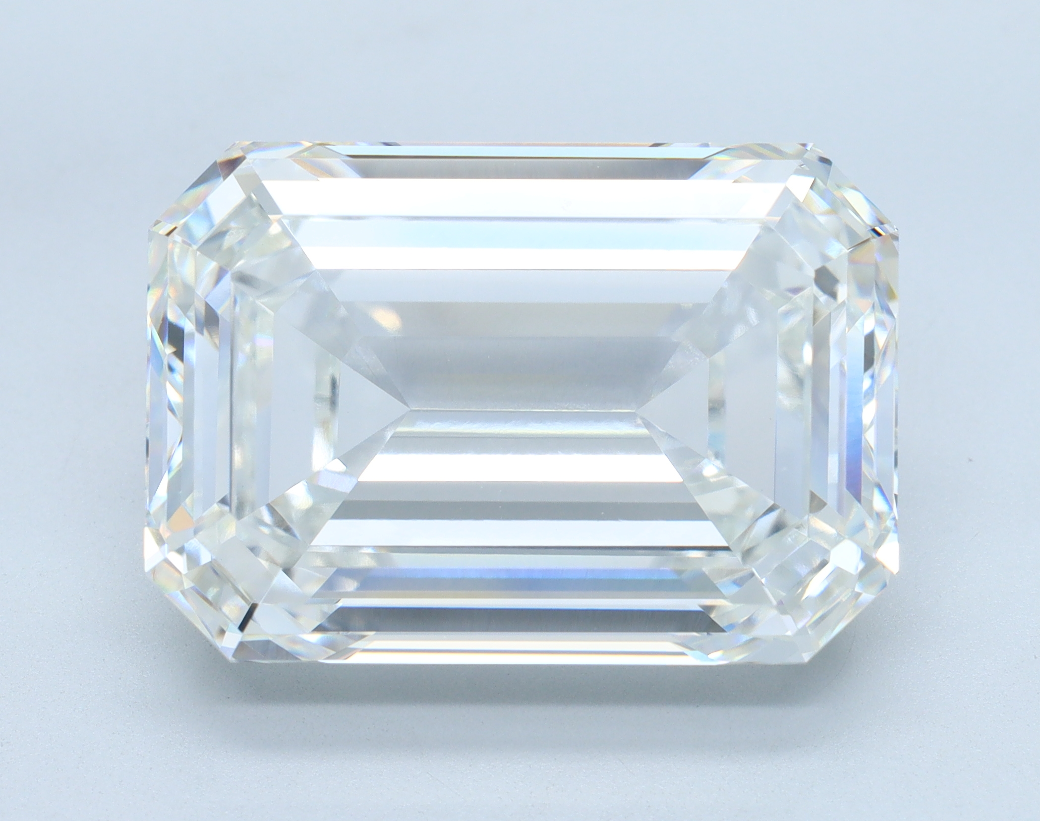 Emerald cut 20.1ct G VVS2