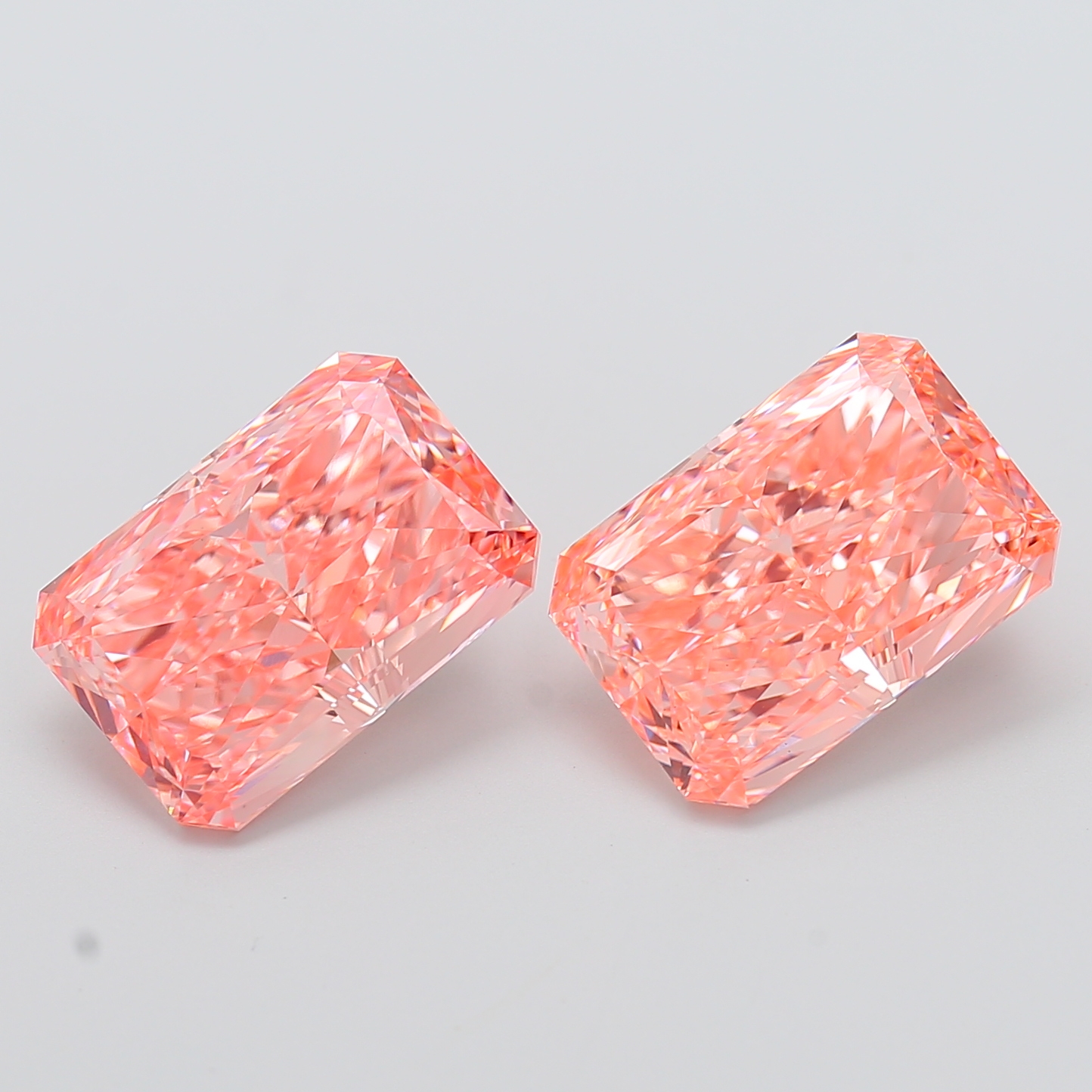 Radiant 5.92ct Fancy Vivid Pink VVS2