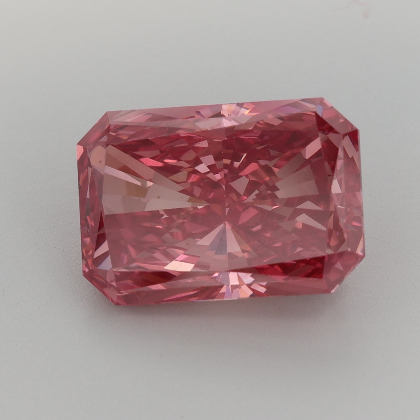 Radiant 6.07ct Fancy Vivid Pink VVS2