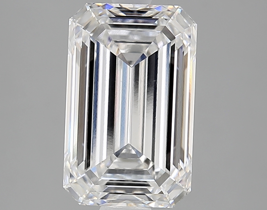 3.13 ct. emerald Lab Grown Diamond front image