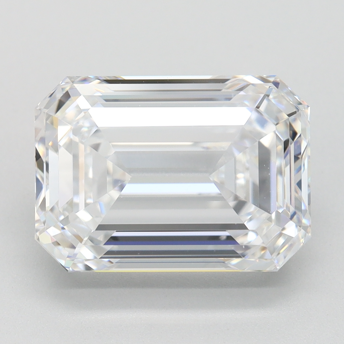 4.77 ct. emerald Lab Grown Diamond front image