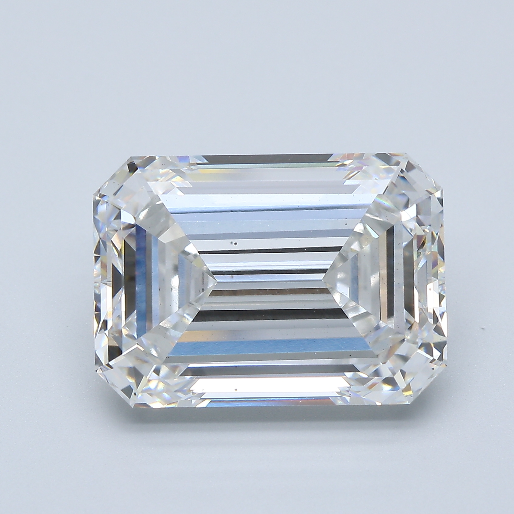 Emerald cut 12.3ct E VS2