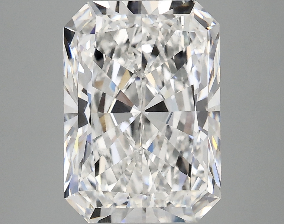 3.80ct Radiant Lab-Grown Diamond · E/VS1