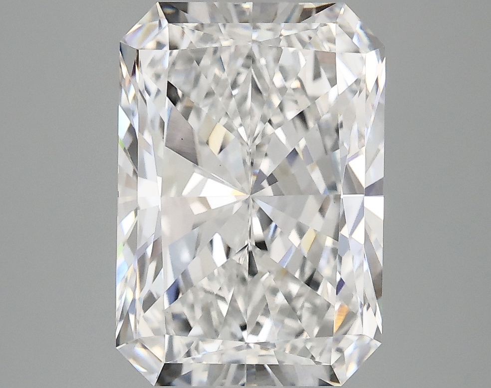 3.80ct Radiant Lab-Grown Diamond · E/VS1