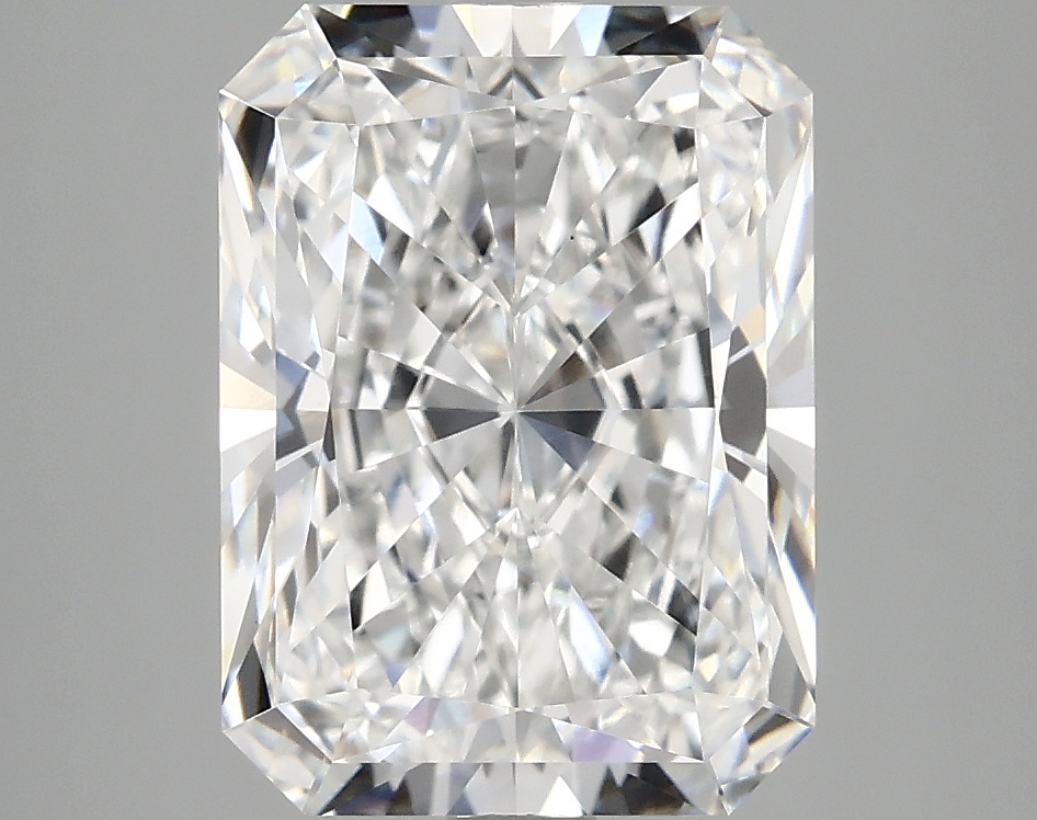 4.18ct Radiant Lab-Grown Diamond · E/VS1