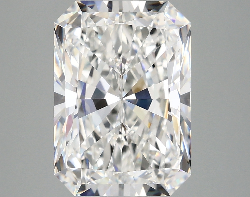 4.18ct Radiant Lab-Grown Diamond · E/VS1
