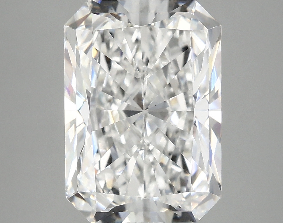 4.18ct Radiant Lab-Grown Diamond · E/VS1