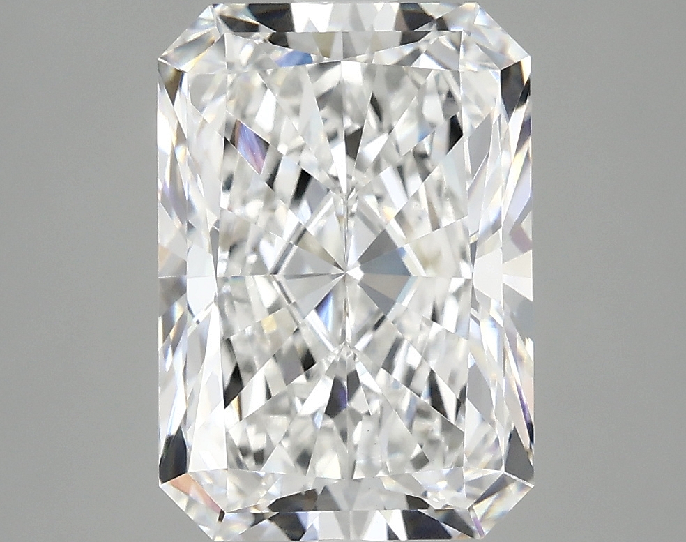 4.18ct Radiant Lab-Grown Diamond · E/VS1