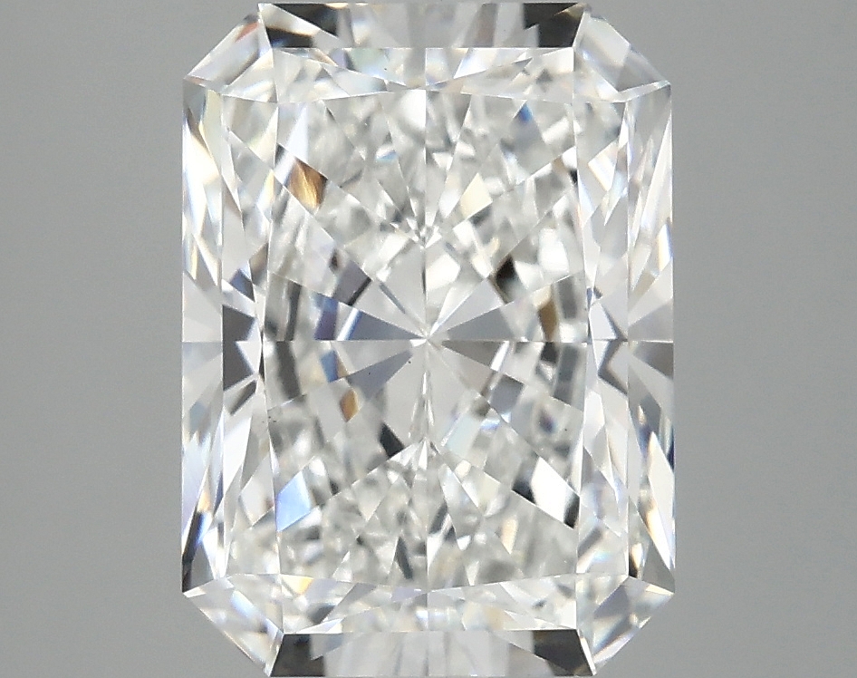 4.19ct Radiant Lab-Grown Diamond · E/VS1