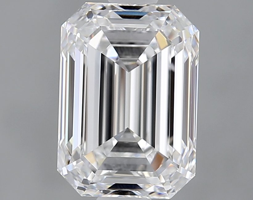 1.65 ct. emerald Lab Grown Diamond front image