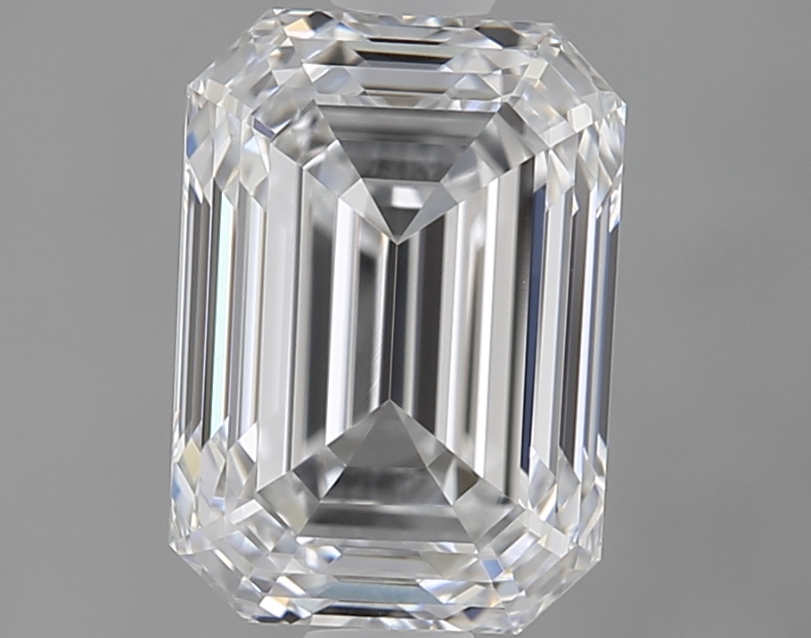 1.67 ct. emerald Lab Grown Diamond front image