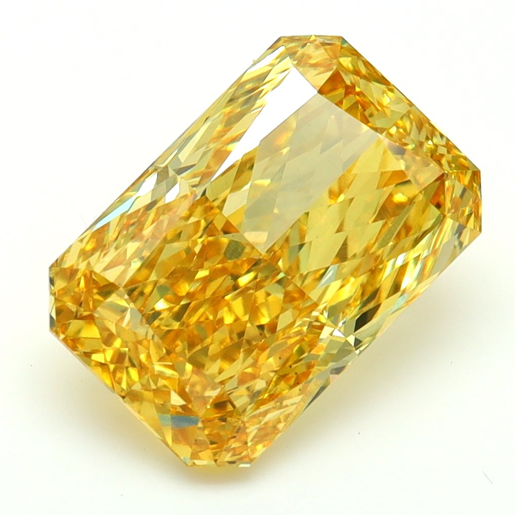 Radiant 4.07ct Fancy Vivid Yellow VS1