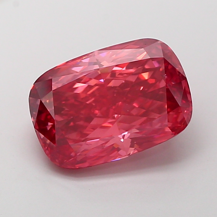 Cushion 5.05ct Fancy Vivid Pink VS2