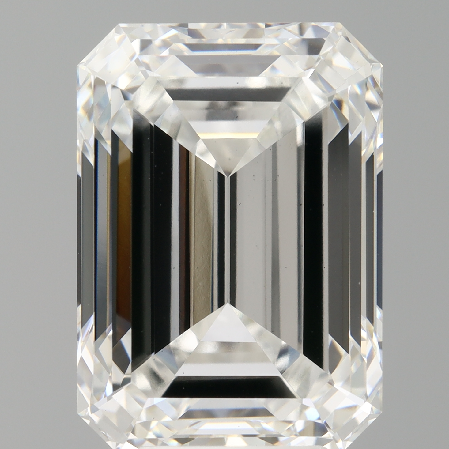 Emerald cut 7.04ct E VS2