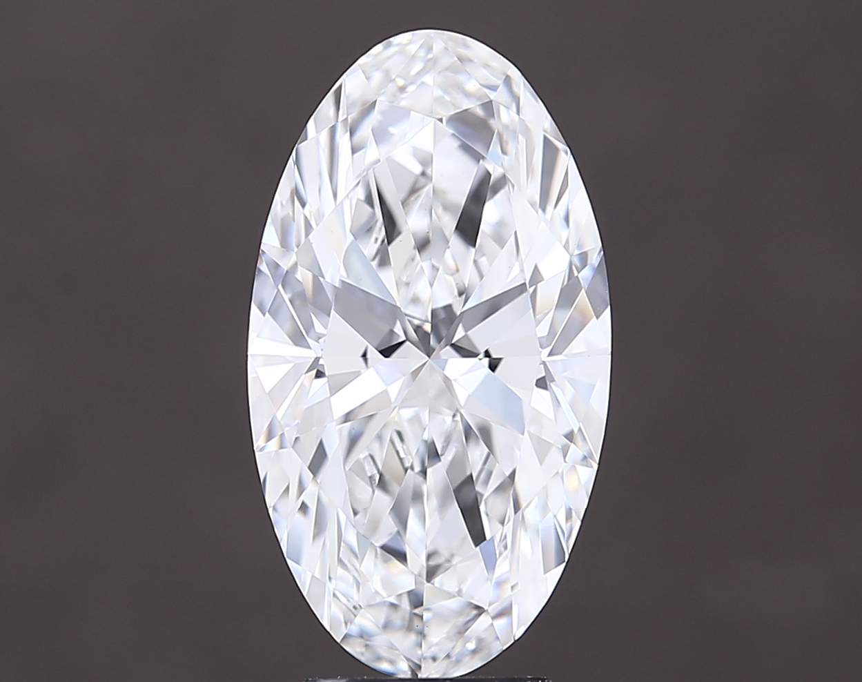 Moval Cut 5.71ct E VVS2