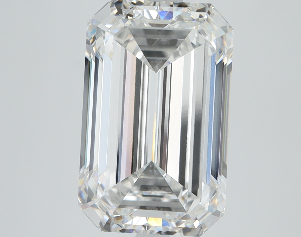 Emerald cut 5.75ct E VVS1