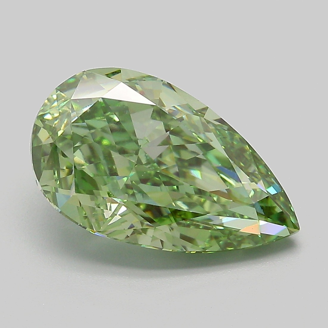 Pear 4.26ct Fancy Vivid Green VS1