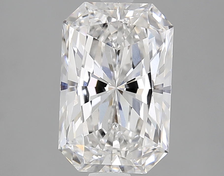 2.95 ct. radiant Lab Grown Diamond front image
