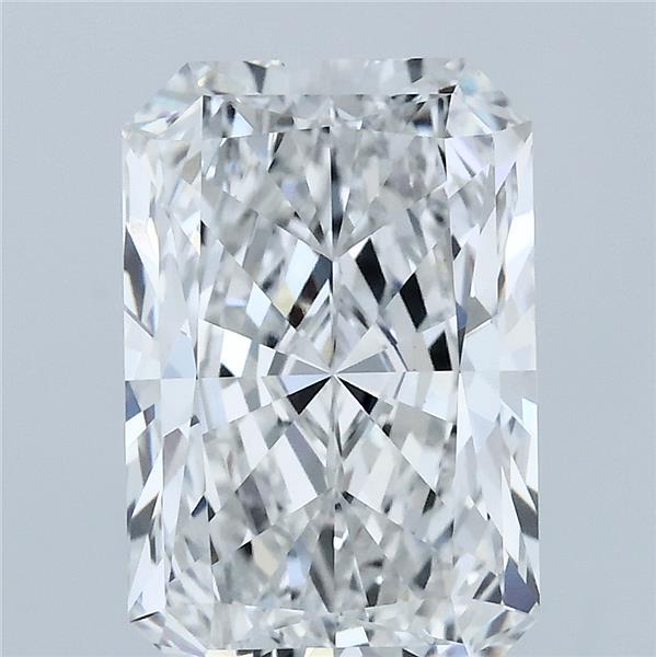 4.02 Carat Radiant Cut E VVS2 Diamond - view 1