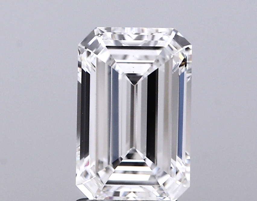 2.00 ct. emerald Lab Grown Diamond front image