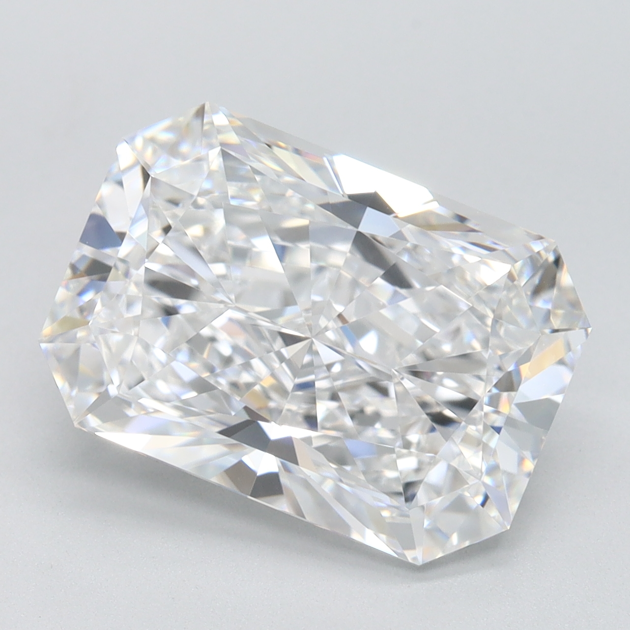 5.09 ct. radiant Lab Grown Diamond front image