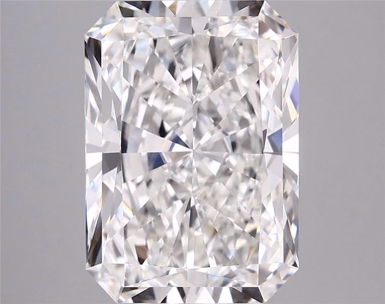5.19ct Radiant Lab-Grown Diamond · E/VVS2