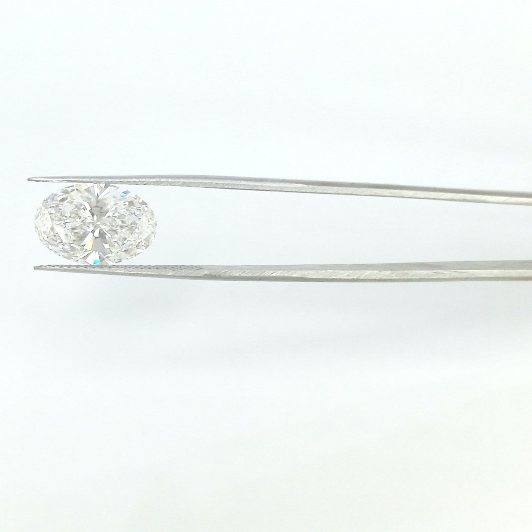 4.31 Carat Oval Cut E VVS1 Diamond - view 1