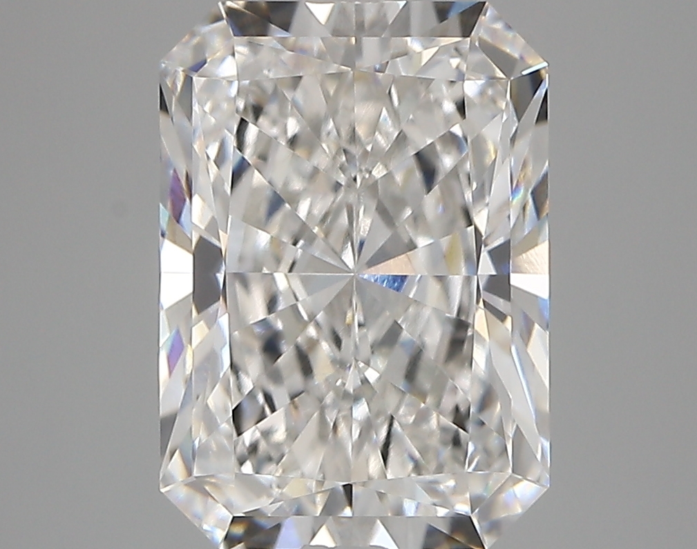 4.23 Carat Radiant Cut E VVS1 Diamond - view 1
