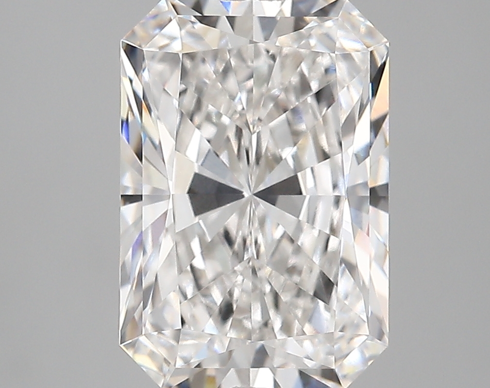 4.21 Carat Radiant Cut F VVS1 Diamond - view 1