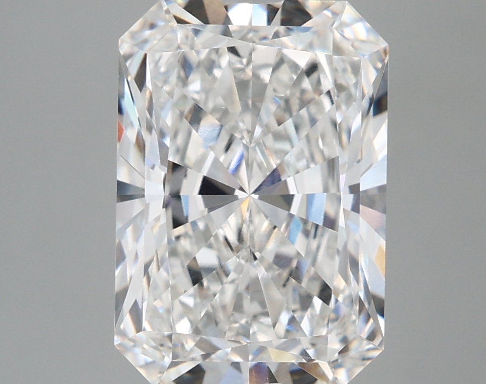 4.20 Carat Radiant Cut E VVS1 Diamond - view 1