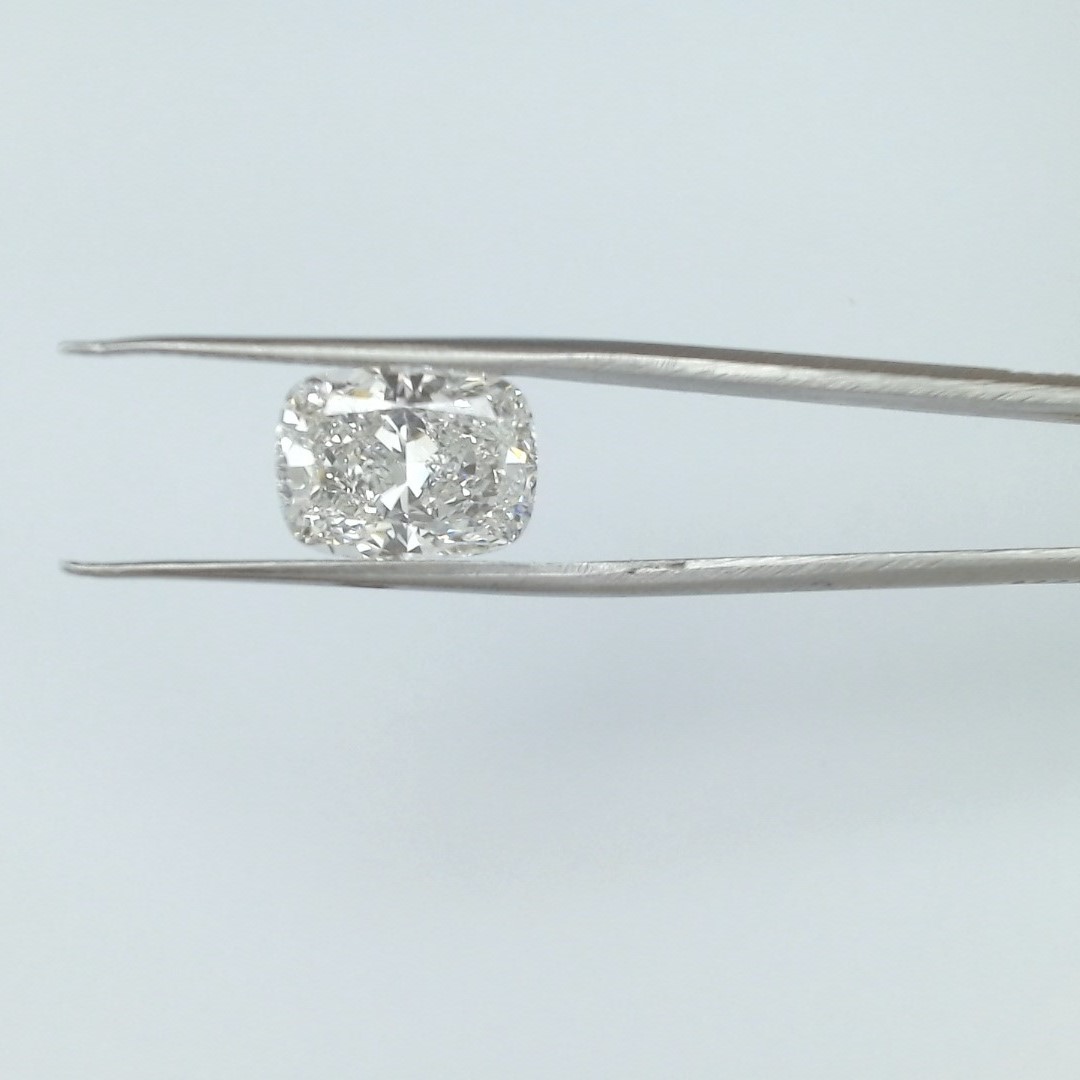 4.19 Carat Cushion Cut E VVS1 Diamond - view 1